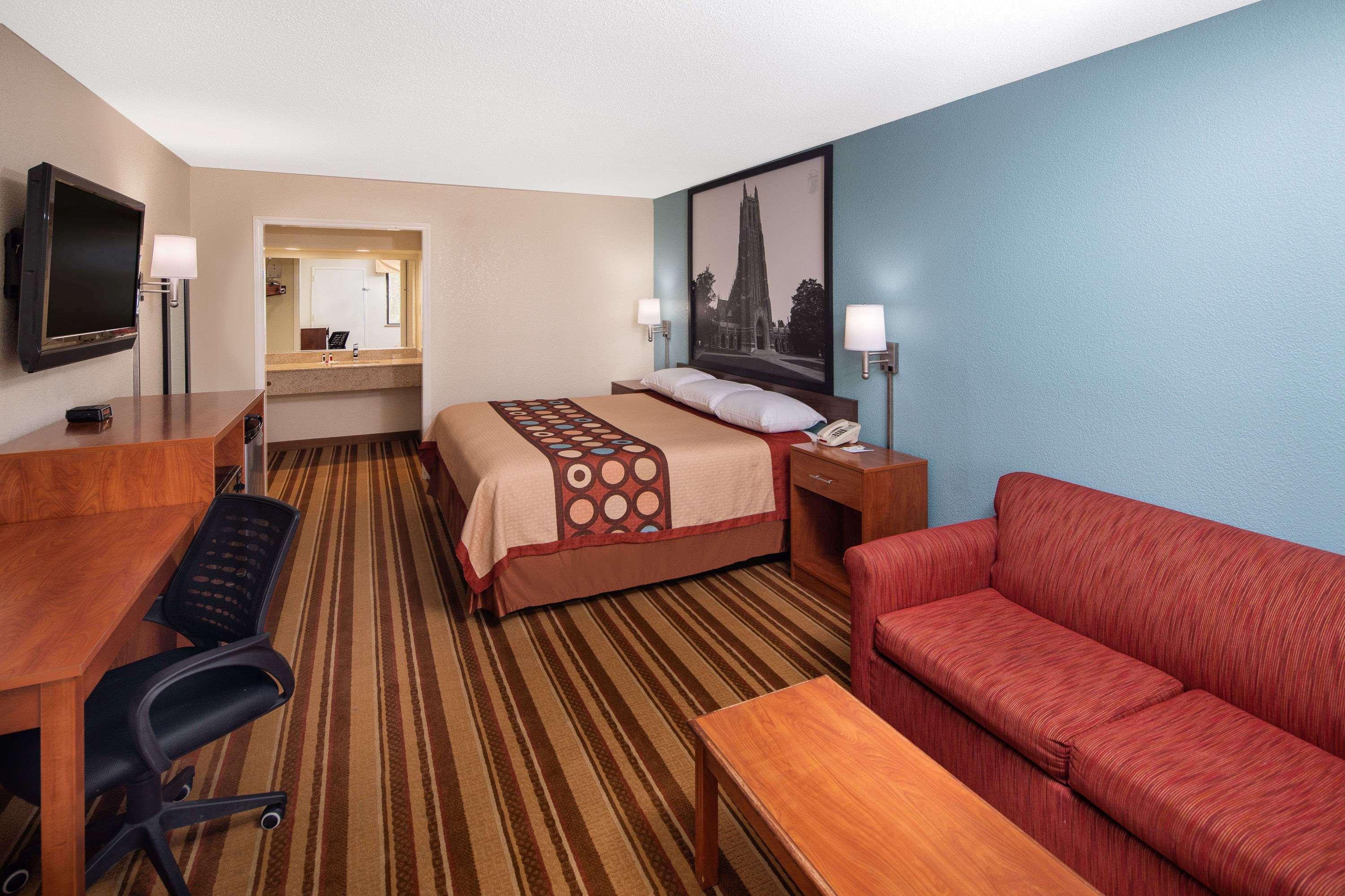 Super 8 By Wyndham Burlington Nc Motel Ngoại thất bức ảnh