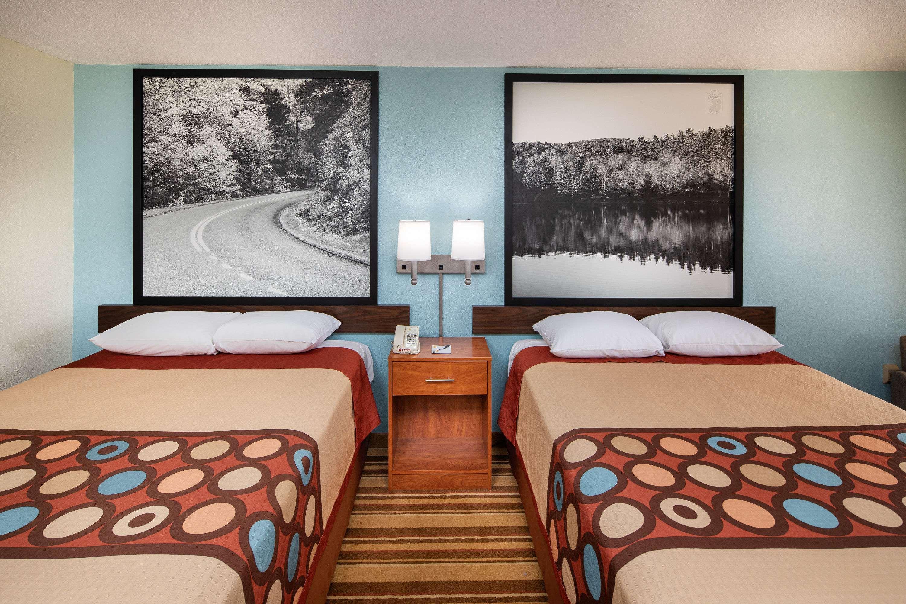 Super 8 By Wyndham Burlington Nc Motel Ngoại thất bức ảnh