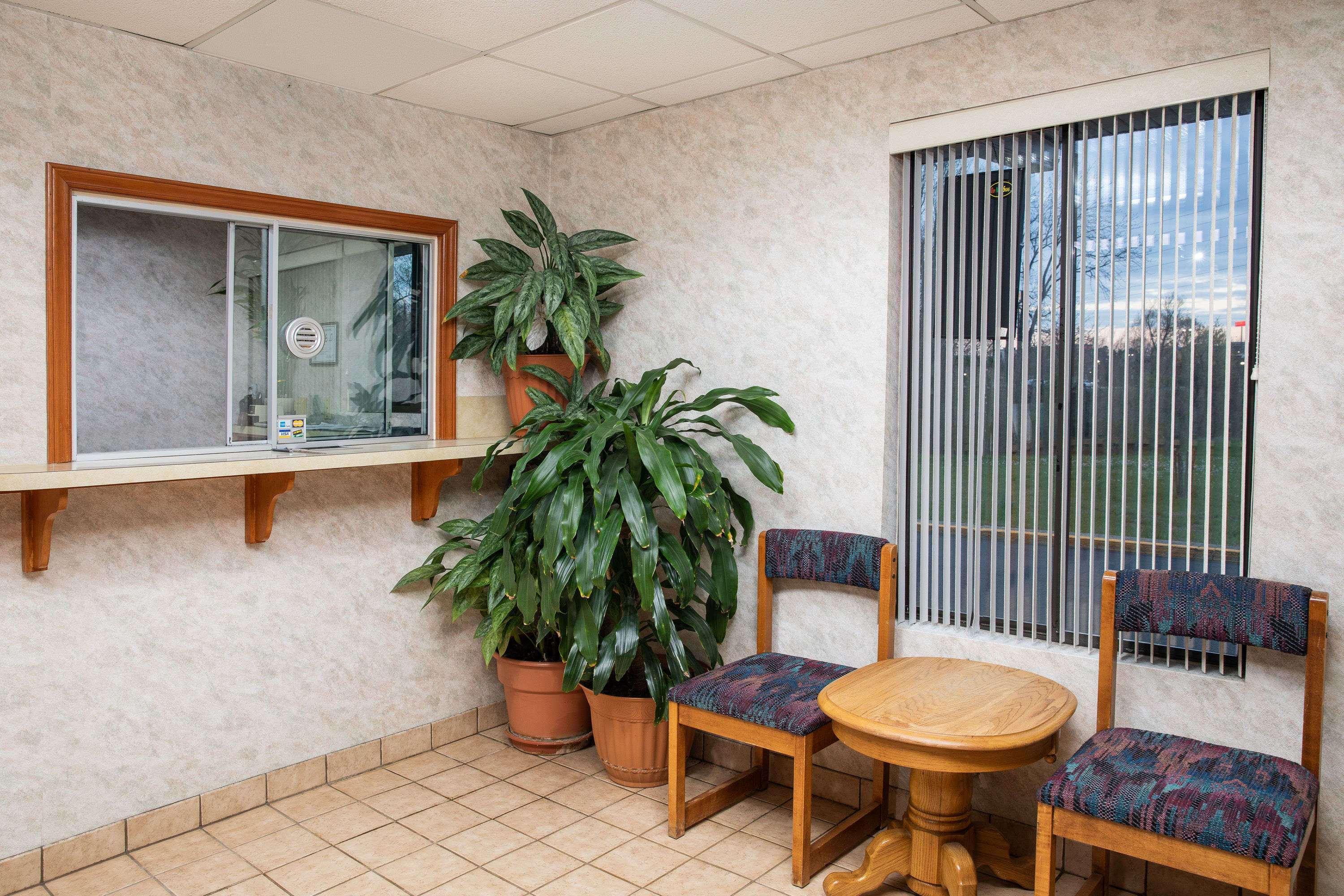 Super 8 By Wyndham Burlington Nc Motel Ngoại thất bức ảnh