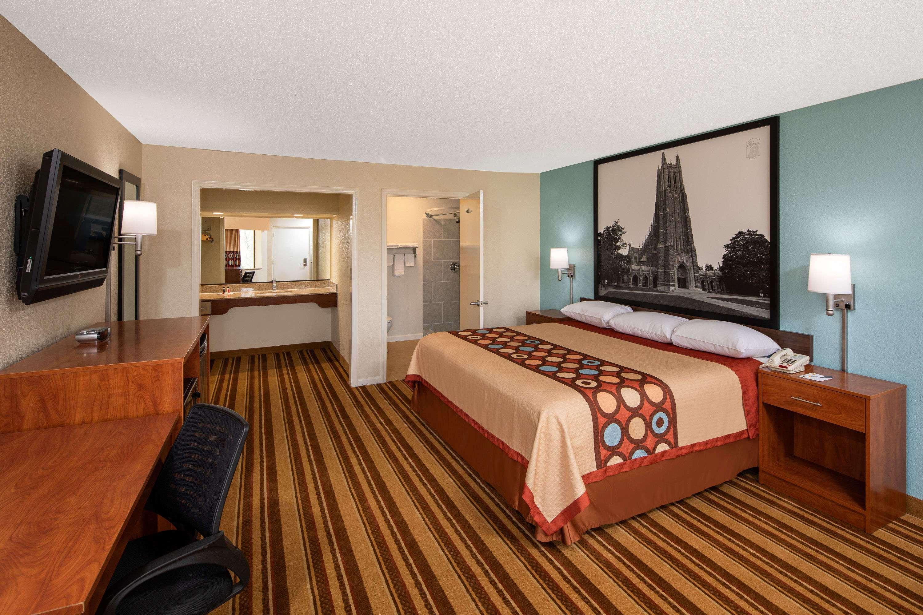Super 8 By Wyndham Burlington Nc Motel Ngoại thất bức ảnh