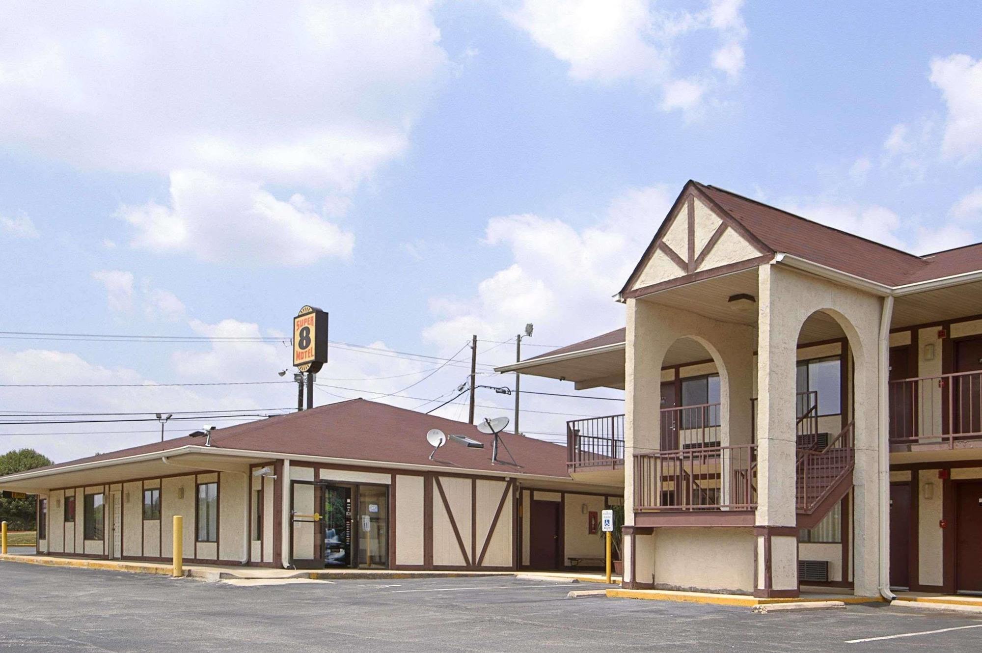 Super 8 By Wyndham Burlington Nc Motel Ngoại thất bức ảnh